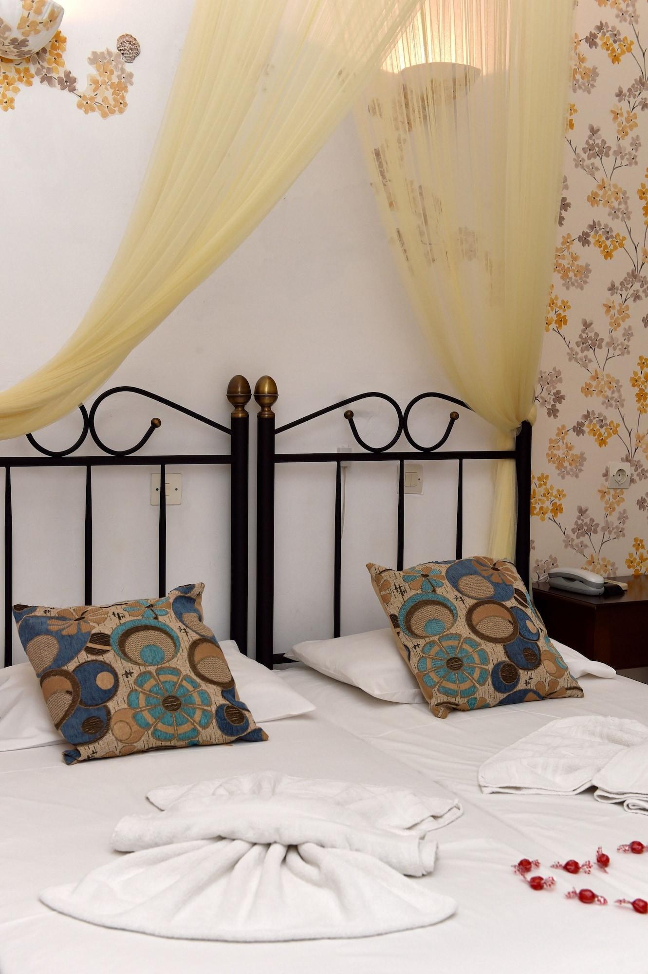 Aphrodite Boutique Hotel Aliki  Exterior photo