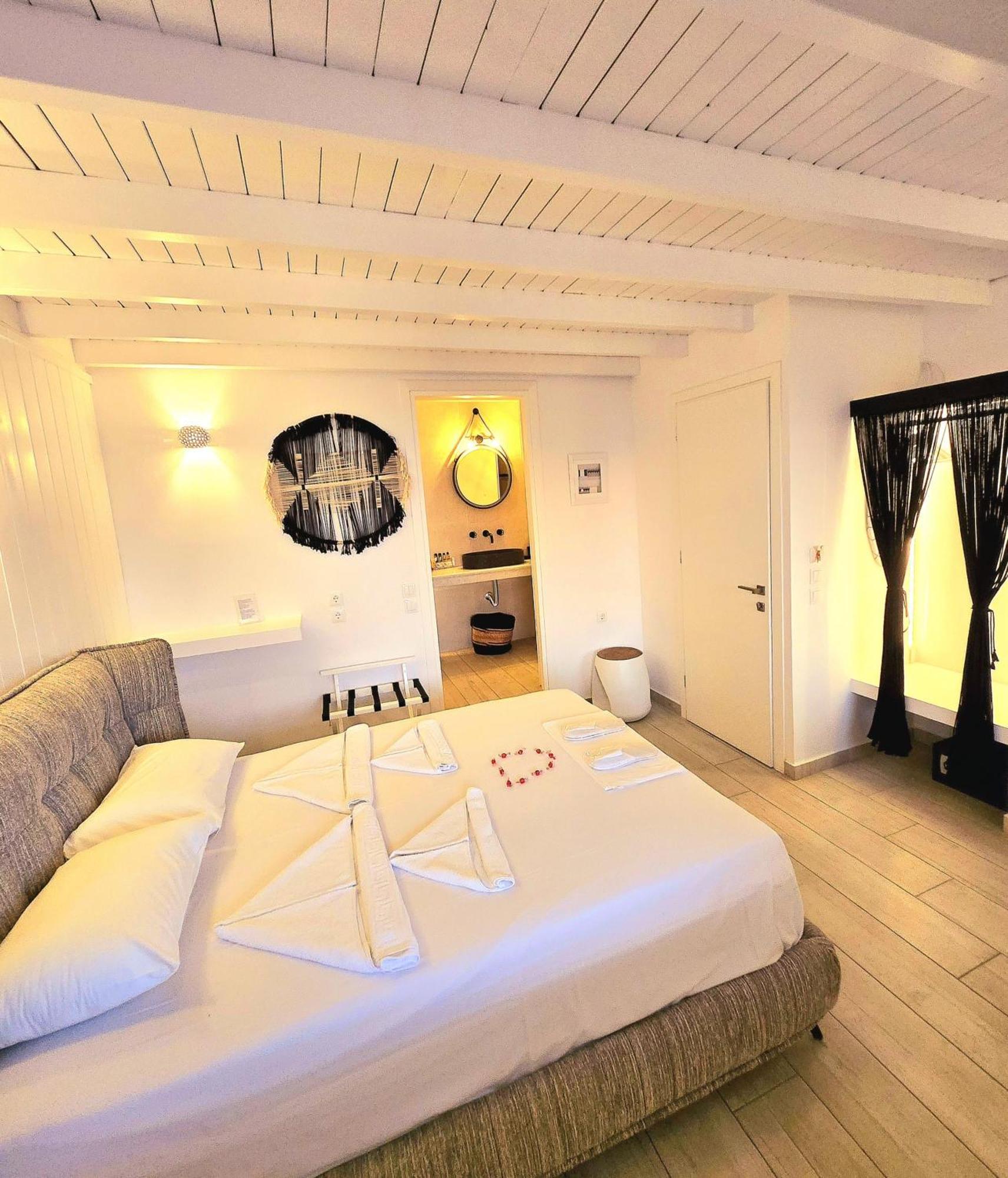 Aphrodite Boutique Hotel Aliki  Exterior photo